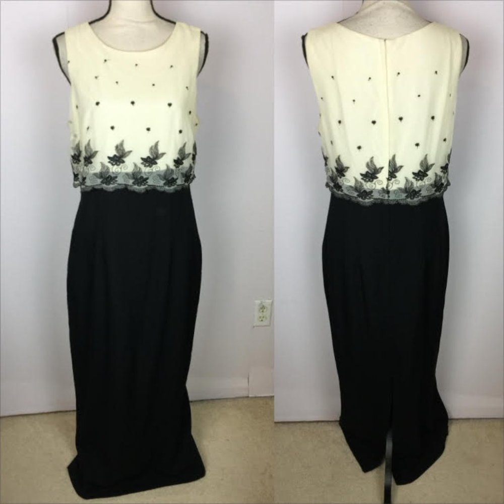 CDC Caren Desiree Maxi Dress Size 12 Womans Black Ivory Embroidered Sleeveless